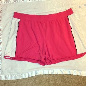 Fashion Bug 2x pink white shorts w black piping elastic waist workout